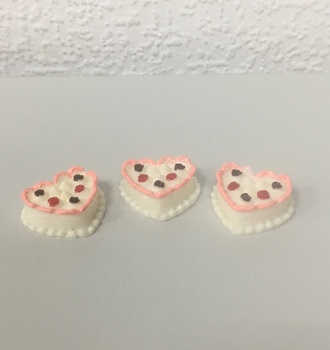 Вкусняшка 12 Торт 2,8*2,8см