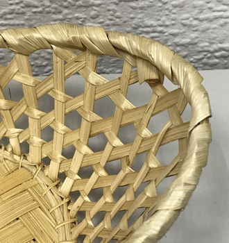 833182 Хлебница овальная с подтянутыми концами