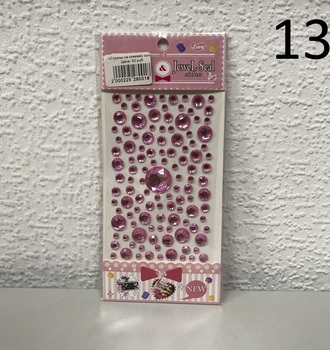 +  Стразы на клееввой основе