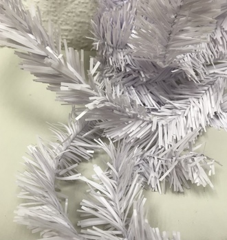 +Мишура "хвоя" 5,4м белая