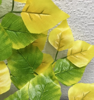 +Ветка искусственная, листья зеленые